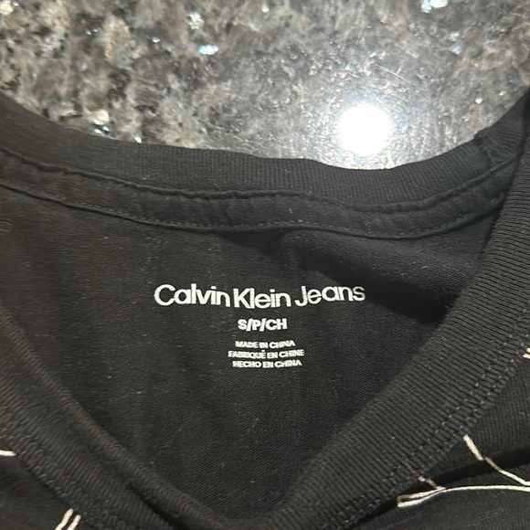 Calvin Klein Black and White Logo Tee - Picture 4 of 6